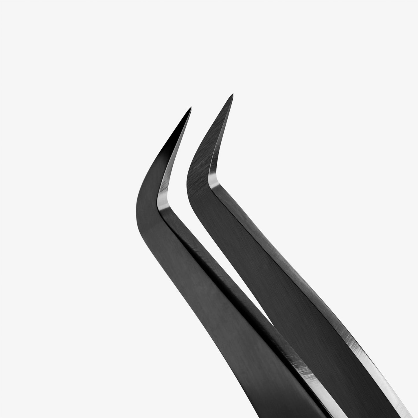 (No.2) 45° Mega Volume Tweezer